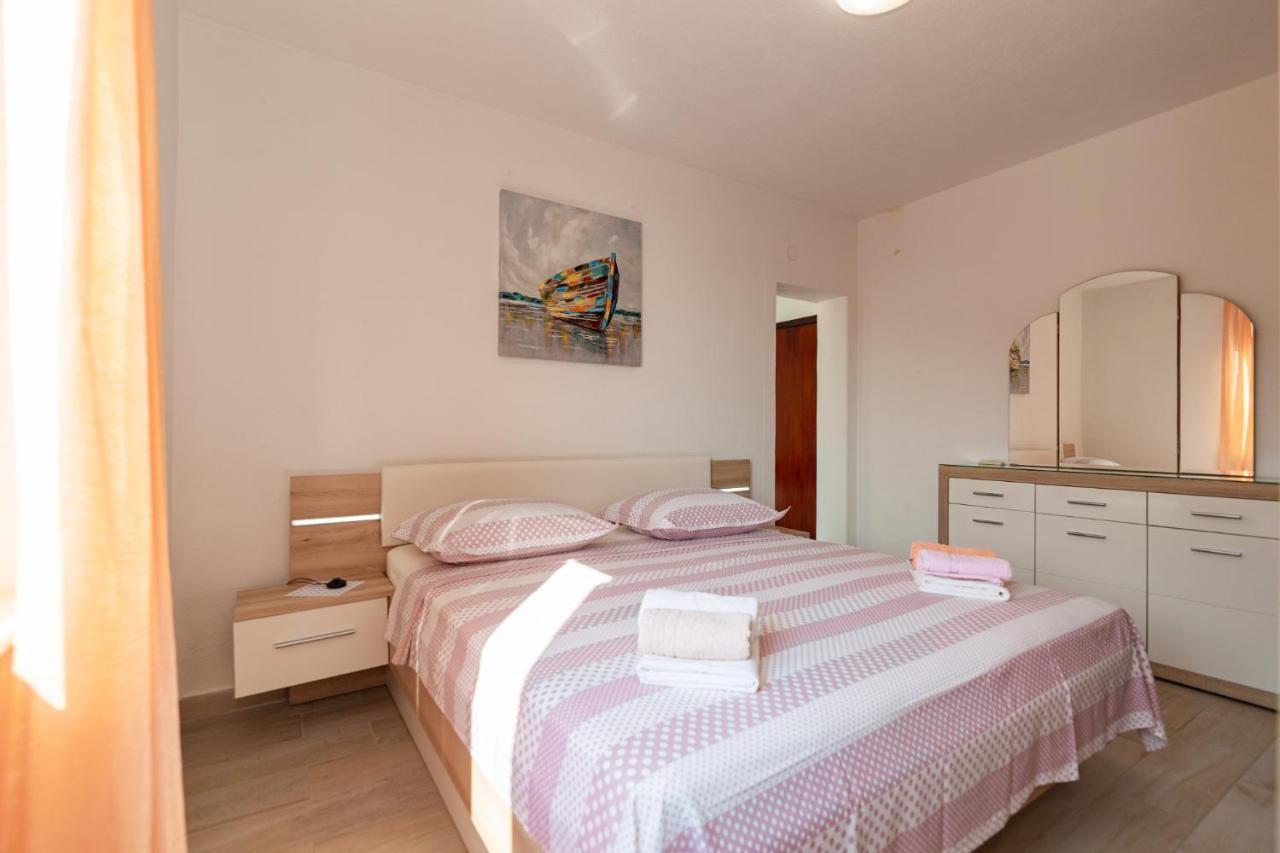 Navis Sea View Apartment With Pool Makarska Ngoại thất bức ảnh