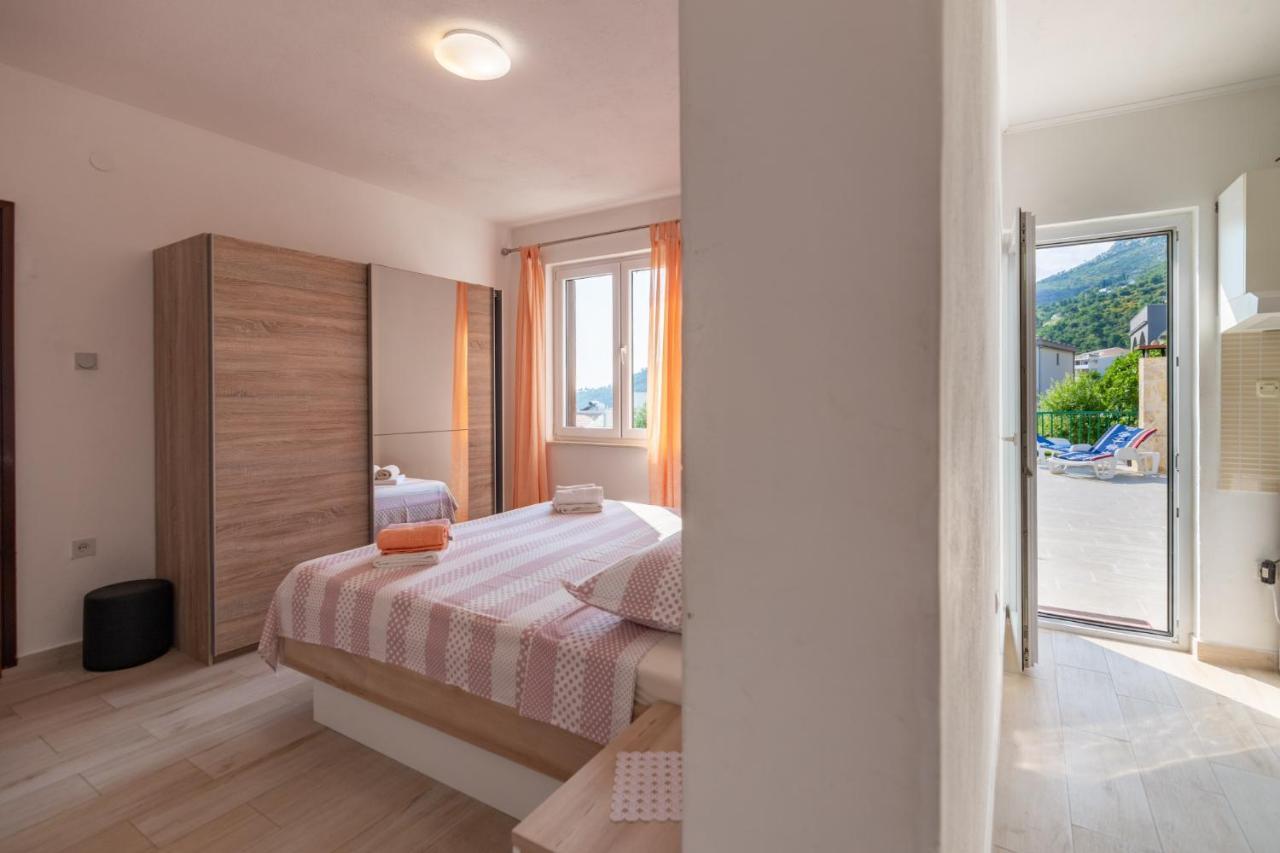 Navis Sea View Apartment With Pool Makarska Ngoại thất bức ảnh